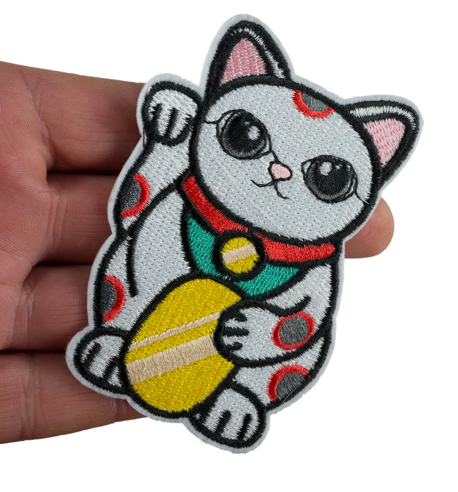 Écusson Thermocollant Maneki Neko – Chat Japonais Brodé