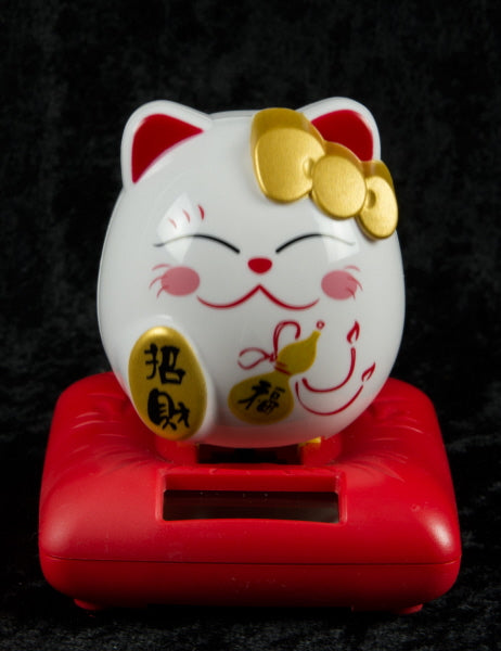 Chat Japonais Maneki Neko Blanc à Énergie Solaire