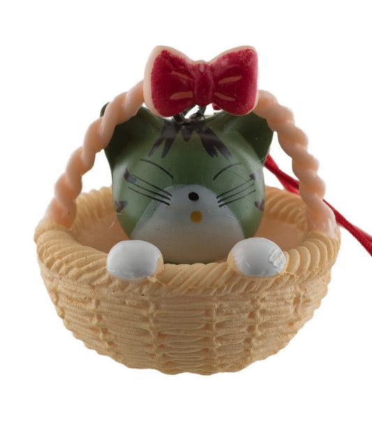 Charm Chat Gris dans son Panier – Accessoire Kawaii Japonais