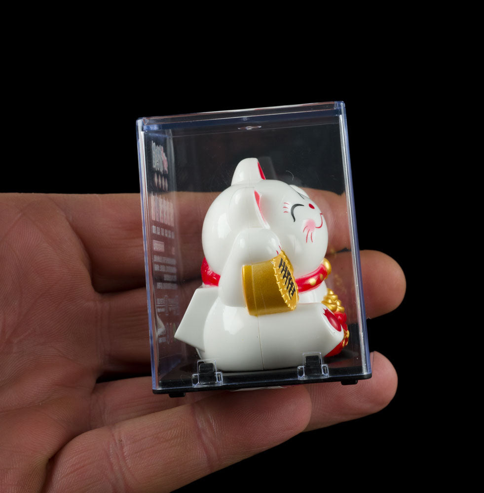 Mini Chat Chinois Solaire Maneki Neko Blanc  – Figurine à Patte Animée