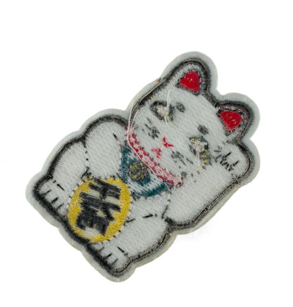 Écusson Chat Maneki Neko Thermocollant – Patch Brodé Japonais