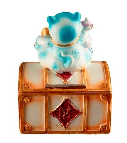 Tirelire Chat Japonais Maneki-Neko sur Coffre en Résine Bleu