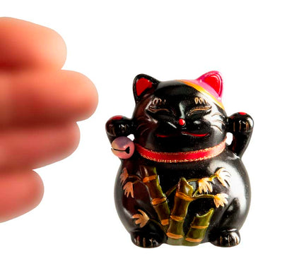 Figurine Chat Maneki-Neko Noir en Résine – Décoration Kawaii Motifs Bambou 5,5 cm