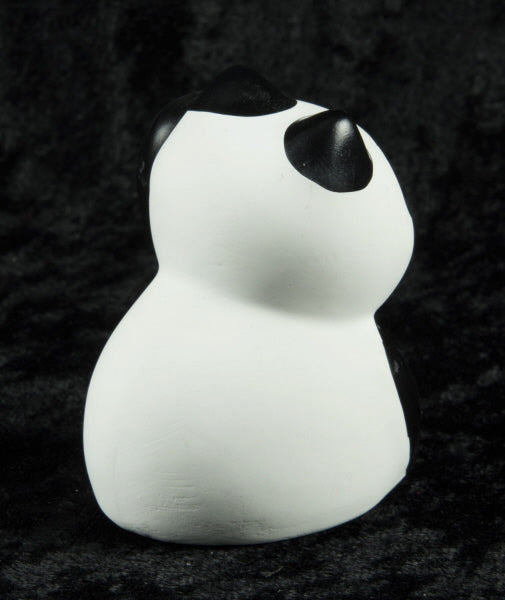 Figurine Chat Japonais Bobtail Maneki-Neko Noir et Blanc en Polyrésine – Décoration Kawaii 6,5 cm